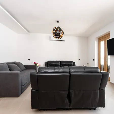With Heated Pool, Jacuzzi, Near - By Traveler Tourist Agency Krk - Id 2682 *