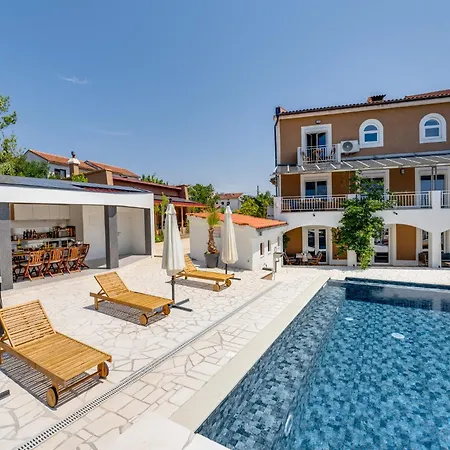 With Heated Pool, Jacuzzi, Near - By Traveler Tourist Agency Krk - Id 2682 Apartment *